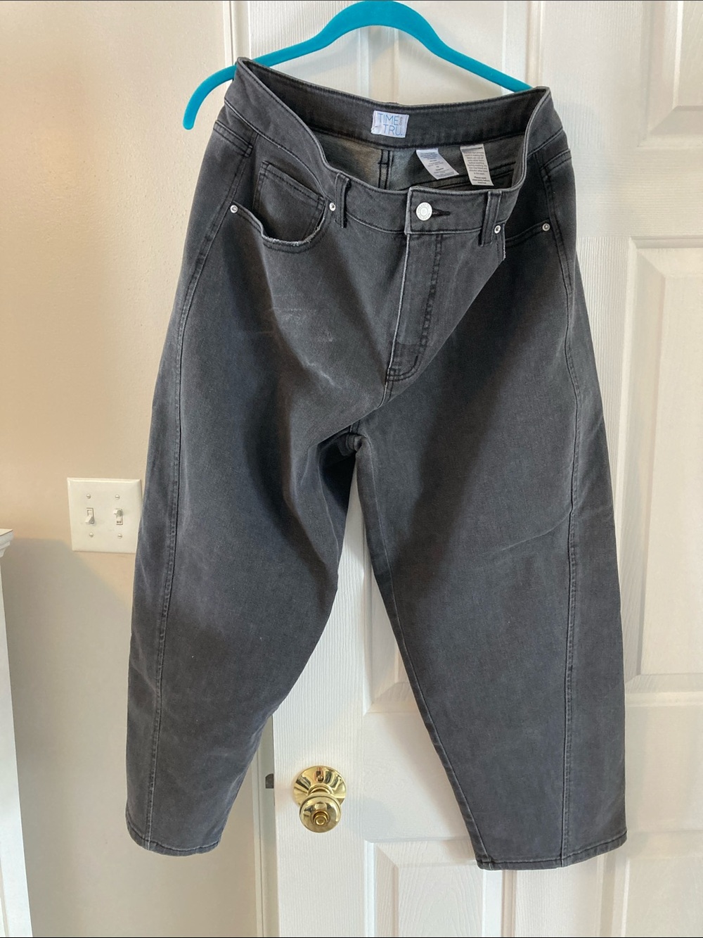 Time and Tru Women's Barrel Jeans. Worn once